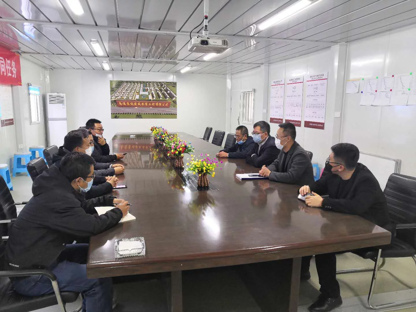 国务院督促春节前确保农民工按时足额拿到工资！