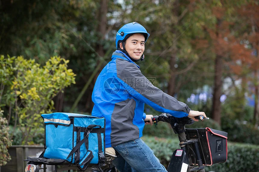 关于落实网络餐饮平台责任 切实维护外卖送餐员权益的指导意见