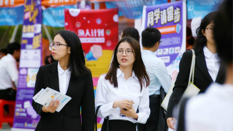 职介行业良莠不齐,谨防求职心切找错人丨事件回顾 11 职介行业良莠不齐,谨防求职心切找错人丨事件回顾